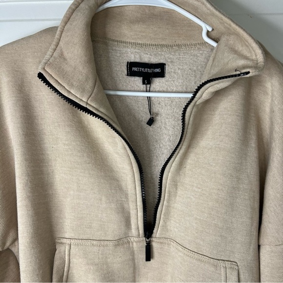 Pretty little thing Sand Oversized Zip Front Sweatshirt size small. - Picture 8 of 16
